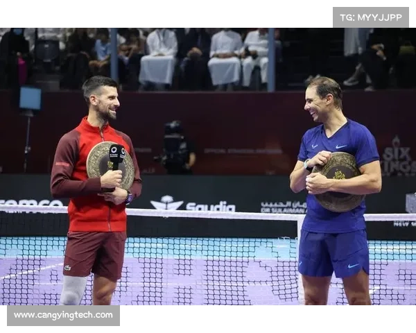 德约科维奇在与科达的激烈对决中成功逆转拿下第二盘彰显强大韧性